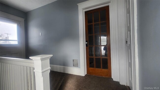 Building Photo - 107 Smith St