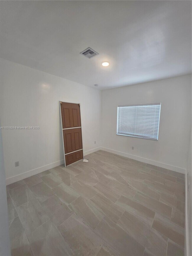 Building Photo - 21210 SW 119th Ave