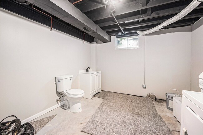 Building Photo - 3 bed 2 bath Yutan Home For Rent