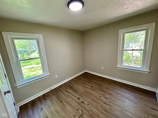 Building Photo - 4306 Norwaldo Ave