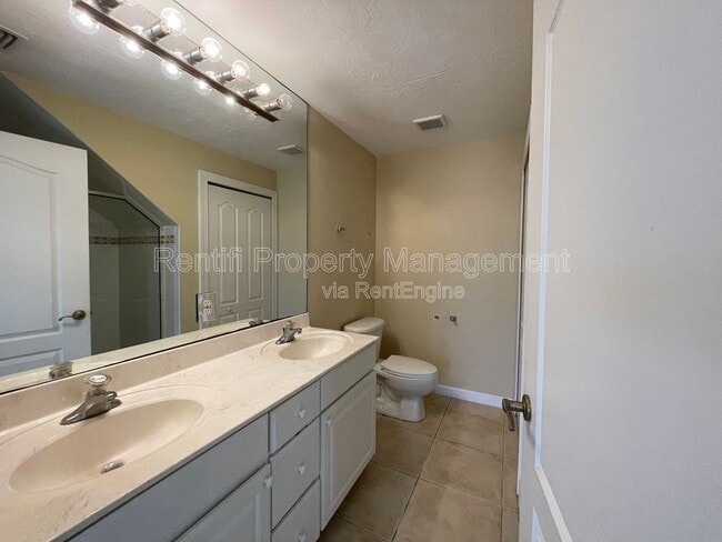 Building Photo - 9719 Glen Heron Dr