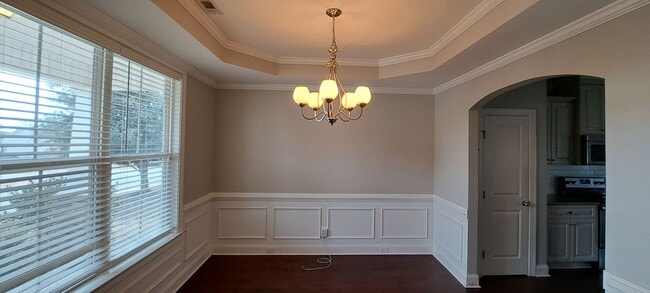 Building Photo - 259 Crown Heights Way