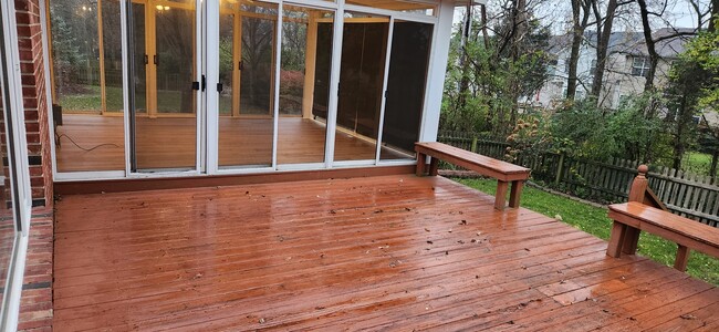 Deck to sunroom - 4108 Saratoga Woods Dr