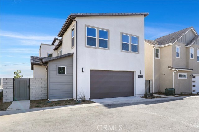 Building Photo - 27213 Tamarack Ln