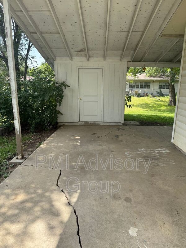 Building Photo - 6703 Greencastle Dr