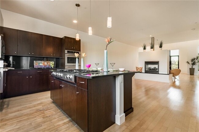 Building Photo - 345 NE 4th St