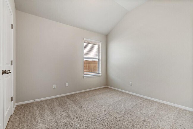 Building Photo - 187 Living Reef Dr
