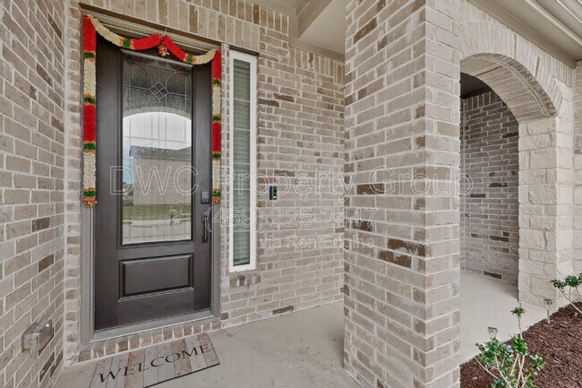 Building Photo - 1837 Whispering Pnes Dr