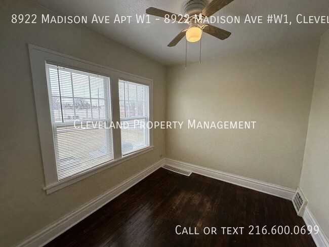 Building Photo - Westside 3-Bedroom Apartment *$450 securit...