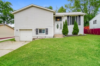 Building Photo - 1714 Rivermont Rd