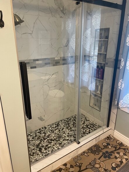 Building Photo - 107 E Melbourne Ave