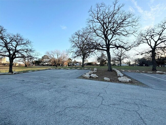 Building Photo - 1705 Chris Craft Dr