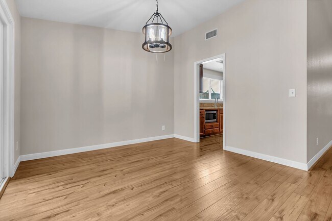 Building Photo - 244 White Oak Rd