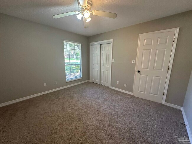 Building Photo - 3202 Swan Ln