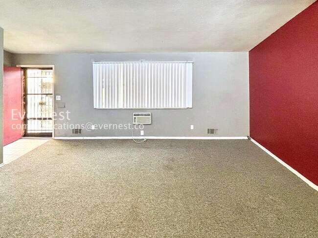 Building Photo - PROMO: Get $500 Off the First Month's Rent!3 Bed, 2 Bath Home with Garage / Available Now!