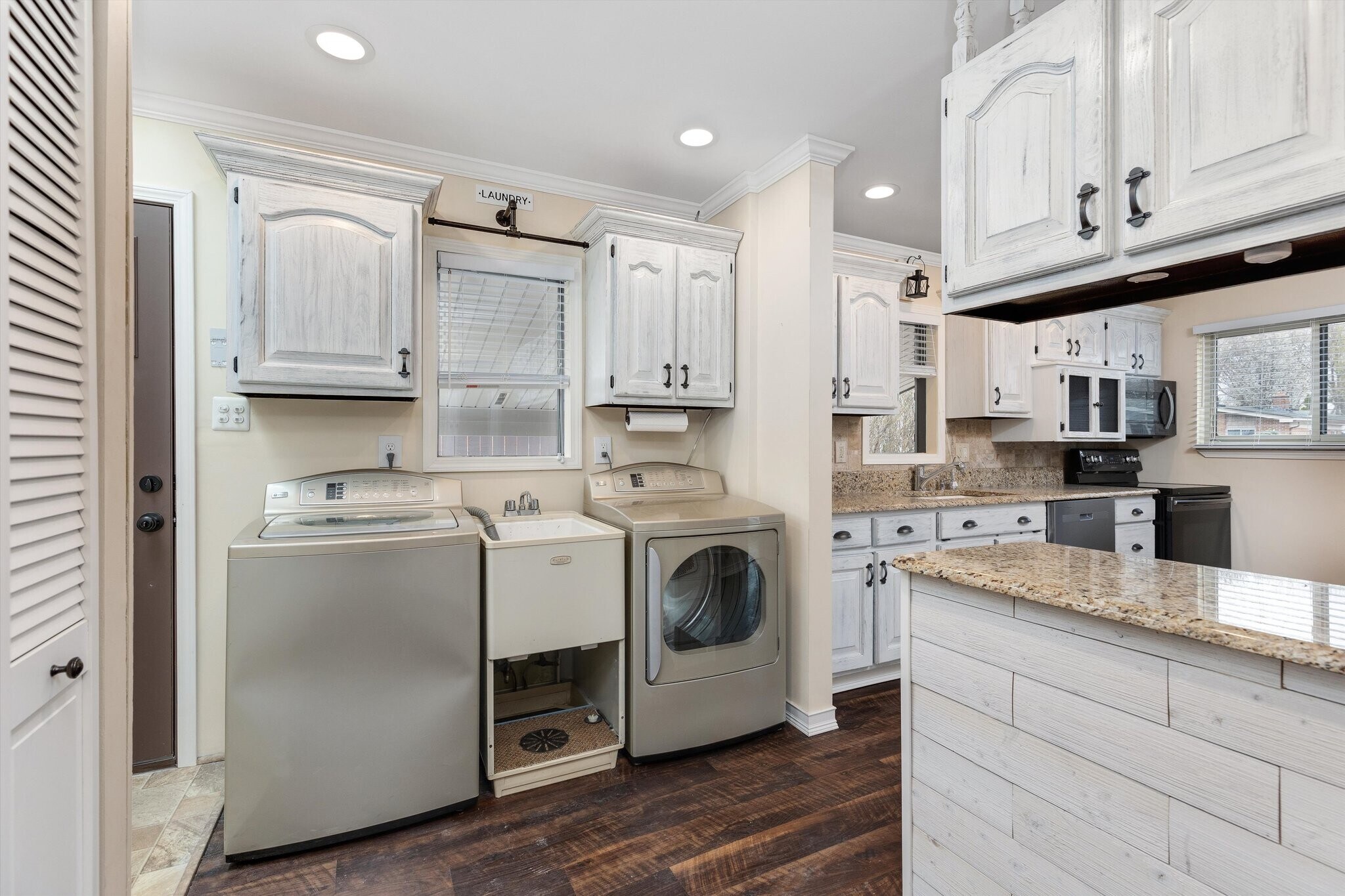 Building Photo - 31810 Briar Ln