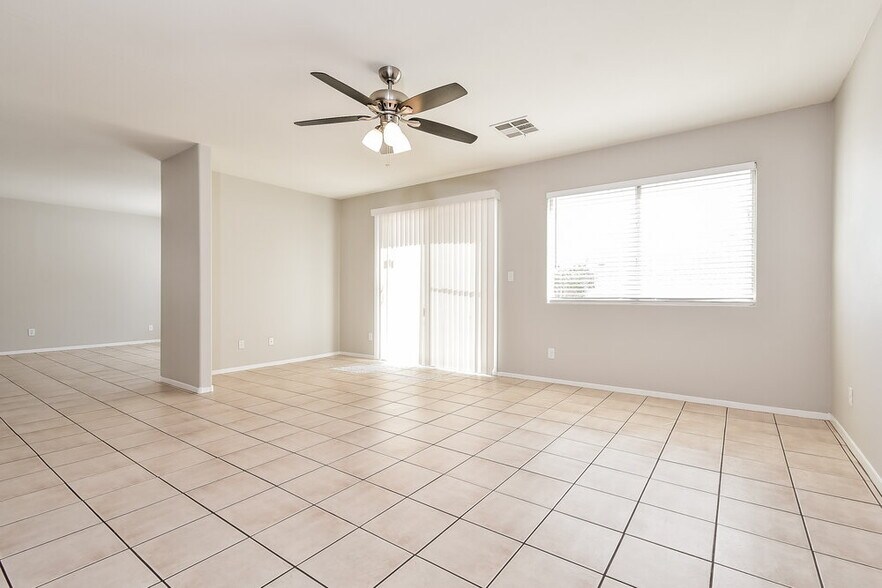 Building Photo - 3940 Camryn Holly St