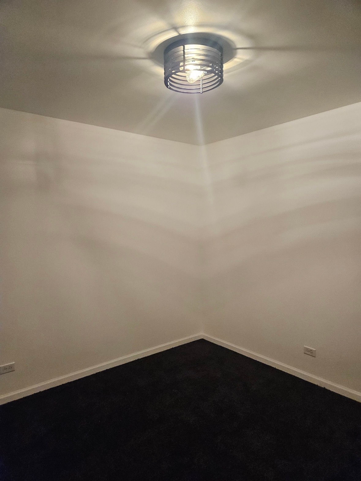 Building Photo - 838 Avalon Way