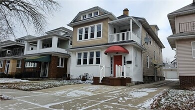 Building Photo - 307 Sterling Ave