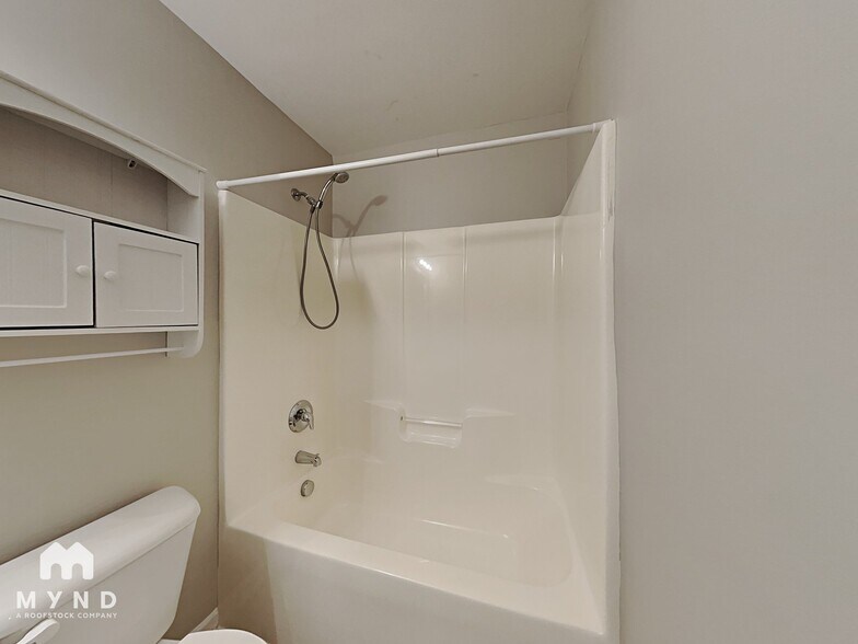 Building Photo - 3818 Chehaw Dr