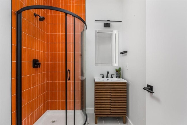 Building Photo - 1205 Perez St