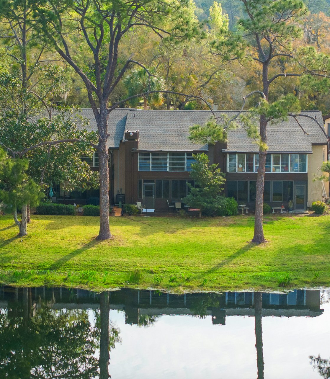 Building Photo - 671 Midway Dr