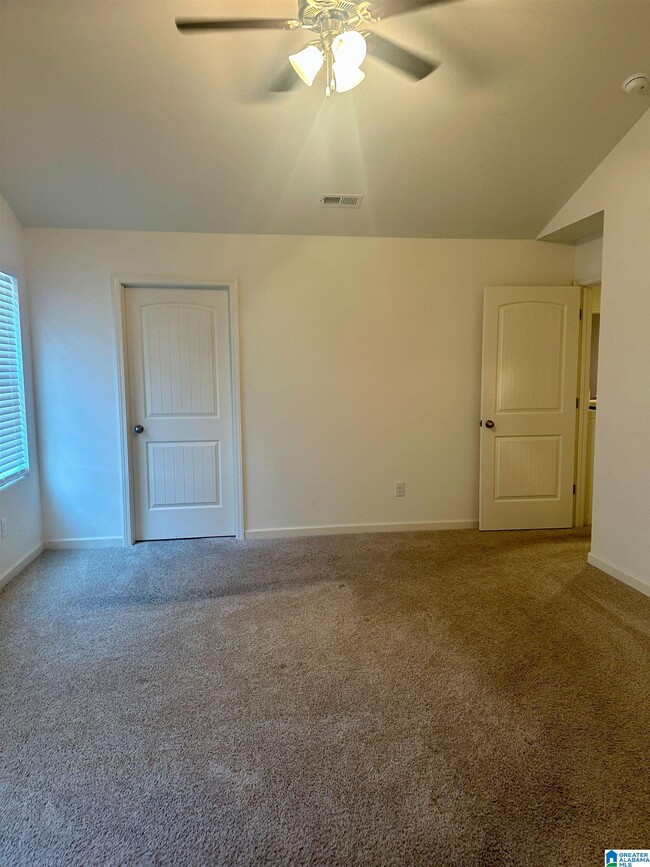 Building Photo - 204 Chelsea Pk Cir
