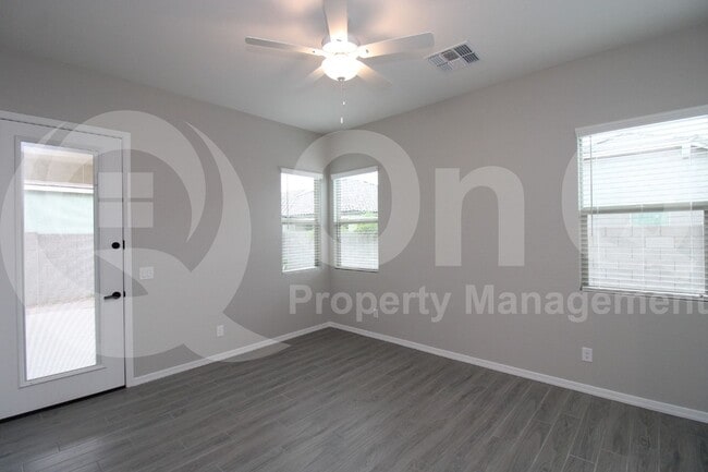 Building Photo - 4245 E Bernice St