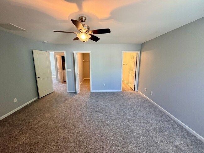 Building Photo - 1648 Hooper Court