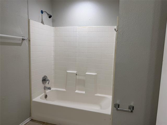 Building Photo - 10239 Blackjack Oaks Dr