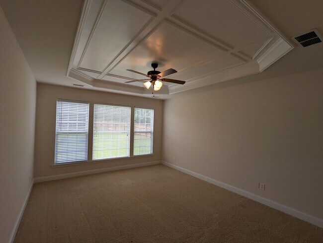 Building Photo - 10787 Edgepine Ln NW
