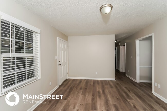 Building Photo - 18 Moonglow Dr