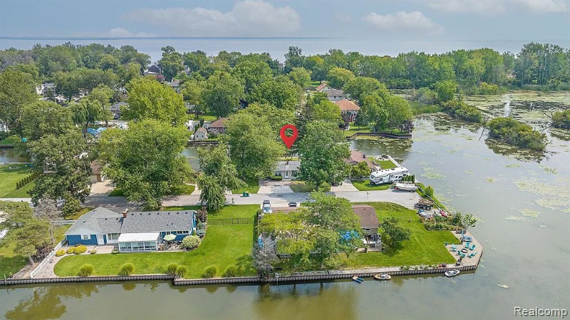Building Photo - 35381 Dern Dr