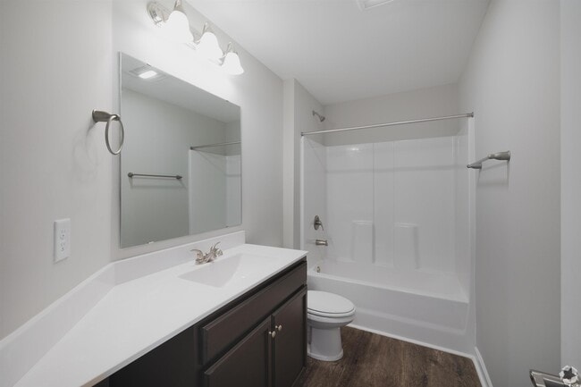 Building Photo - 720 Charter Dr