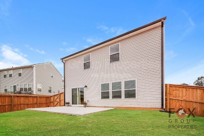 Building Photo - 144 Dyssa Lp