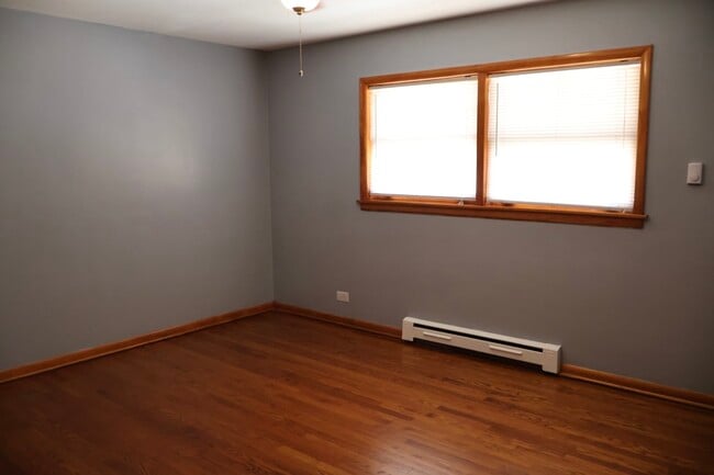 Building Photo - 9721 S Albany Ave