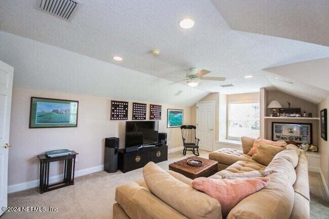 Building Photo - 110 Overlook Dr