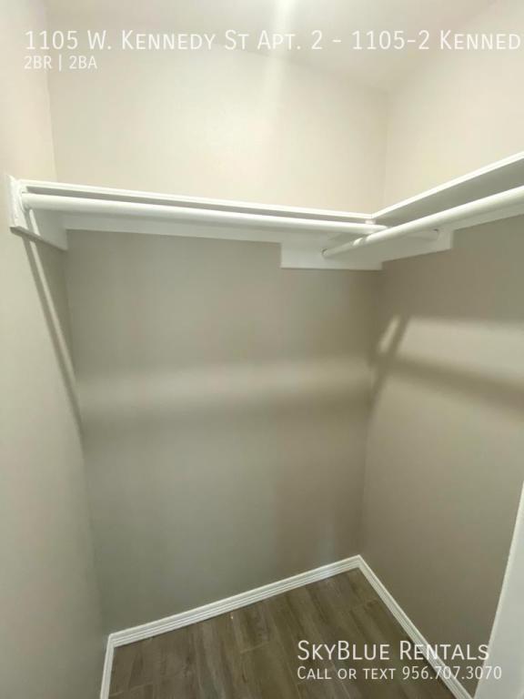 Building Photo - 1105 W Kennedy St