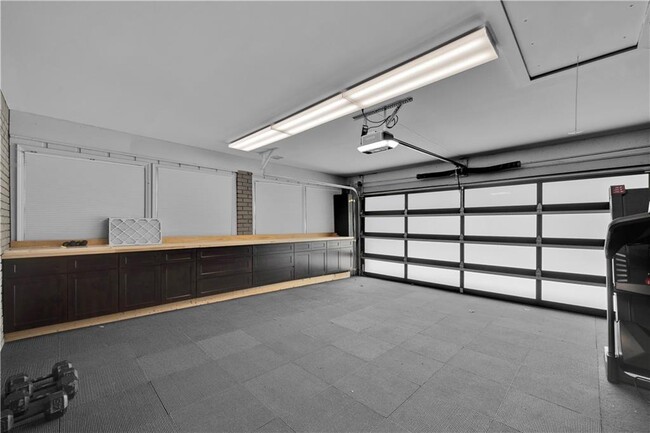 Building Photo - 225 Jayne Ellen Way