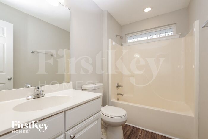 Building Photo - 11626 English Oak Ln