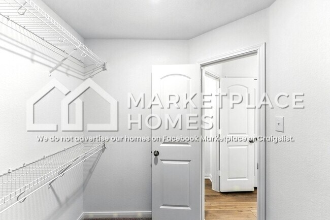 Building Photo - 1151 Amy Dr