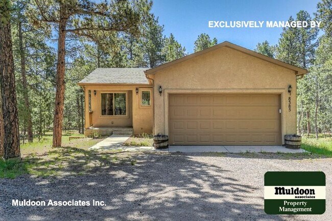 Building Photo - 8385 Woodcrest Dr