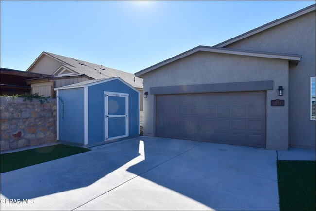 Building Photo - 2712 Sammy Cervantes St