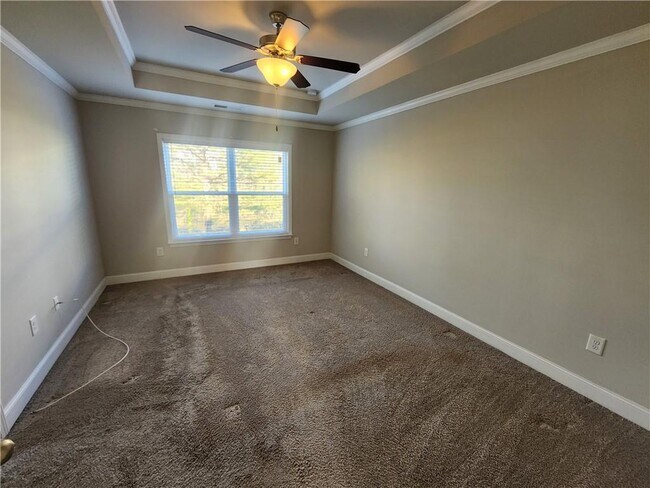 Building Photo - 187 Plaza Park Walk