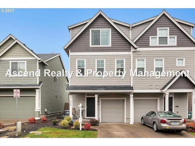 Primary Photo - **Move In Special** Heart of Hillsboro HiTech 3 Bed Townhome Attached Garage 1 Small Pet w/Pet Rent