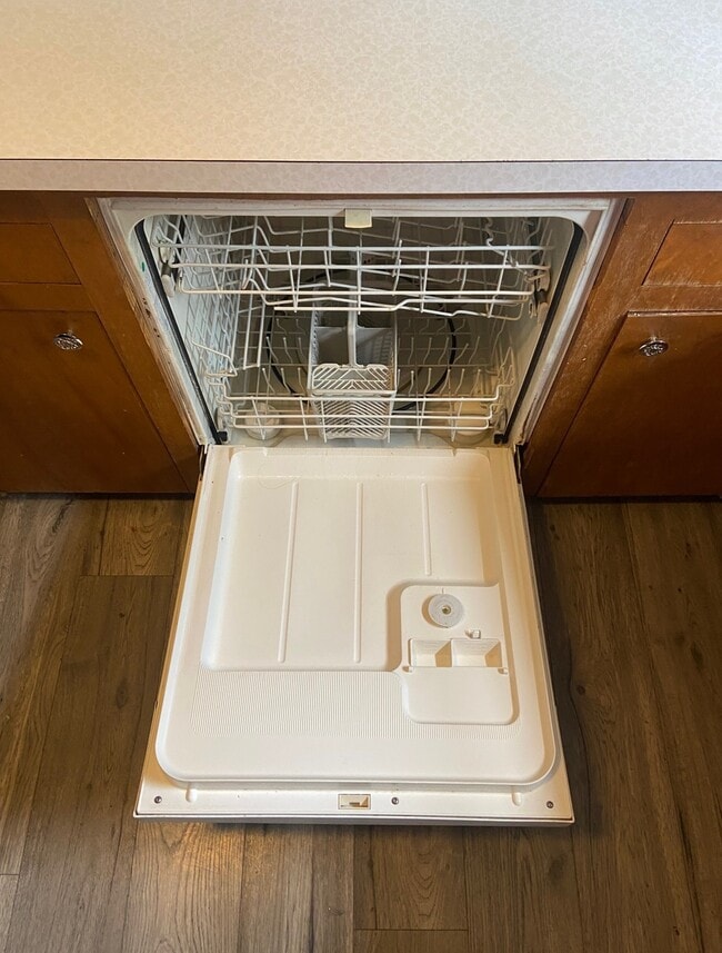 Building Photo - 18700 Bruce Ln