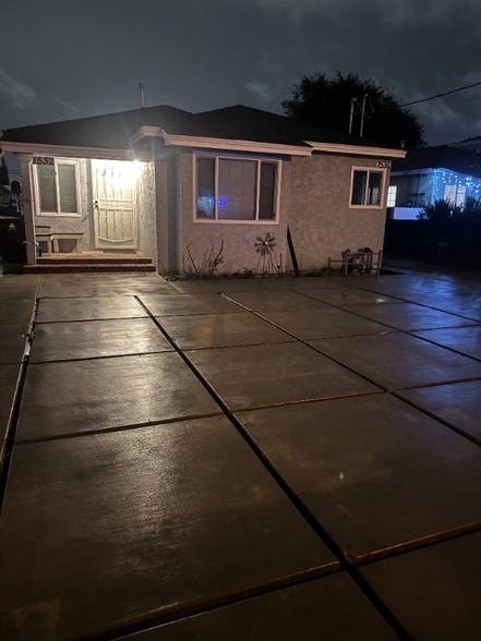 Building Photo - 1532 W 221st St