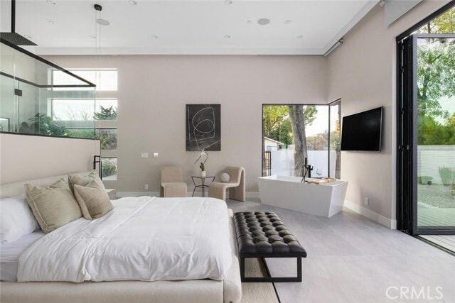 Building Photo - 22020 Alizondo Dr