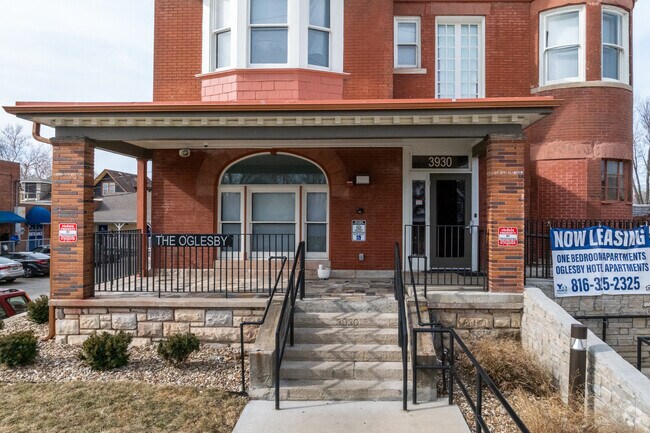 Building Photo - Oglesby Hotel Apartments