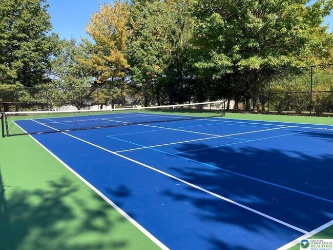 Building Photo - 1963 Delancey St